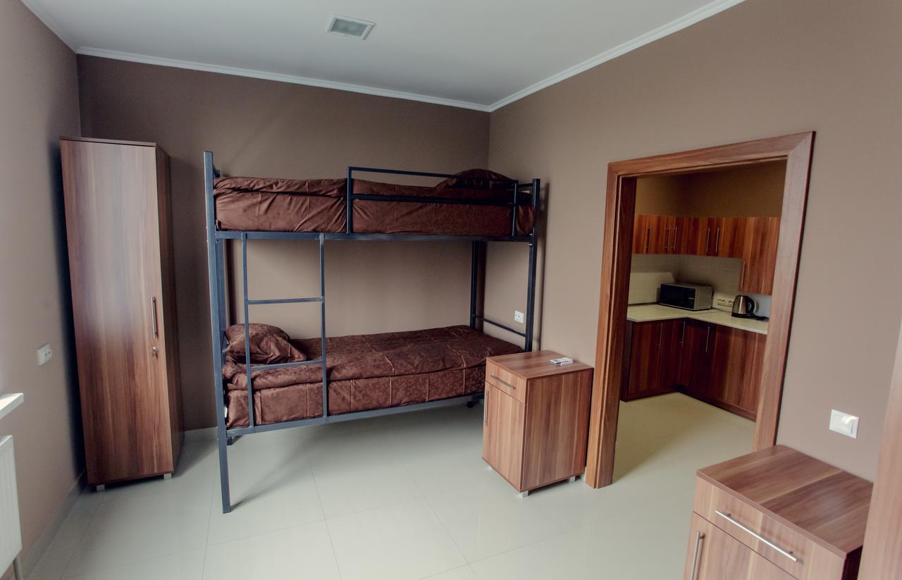 Hostel Bvt Брест Экстерьер фото